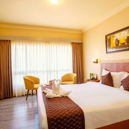 Q Saina Mapham Hotel ดาร์จีลิง ภายนอก รูปภาพ